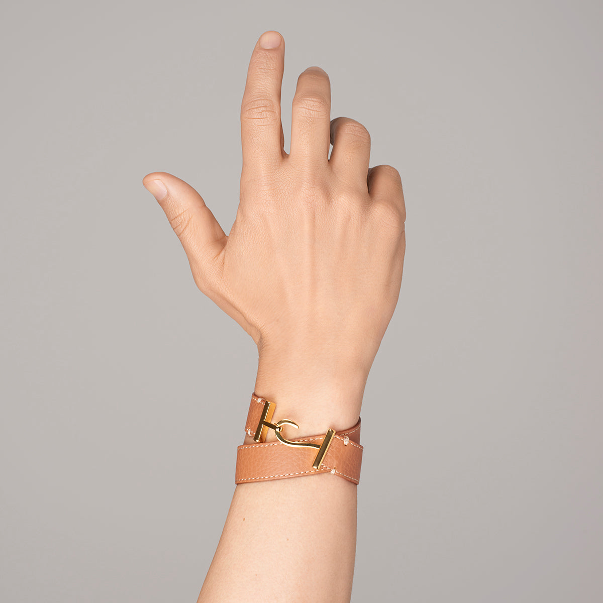 
                  
                    COMPORTA BRACELET DOUBLE TOUR
                  
                